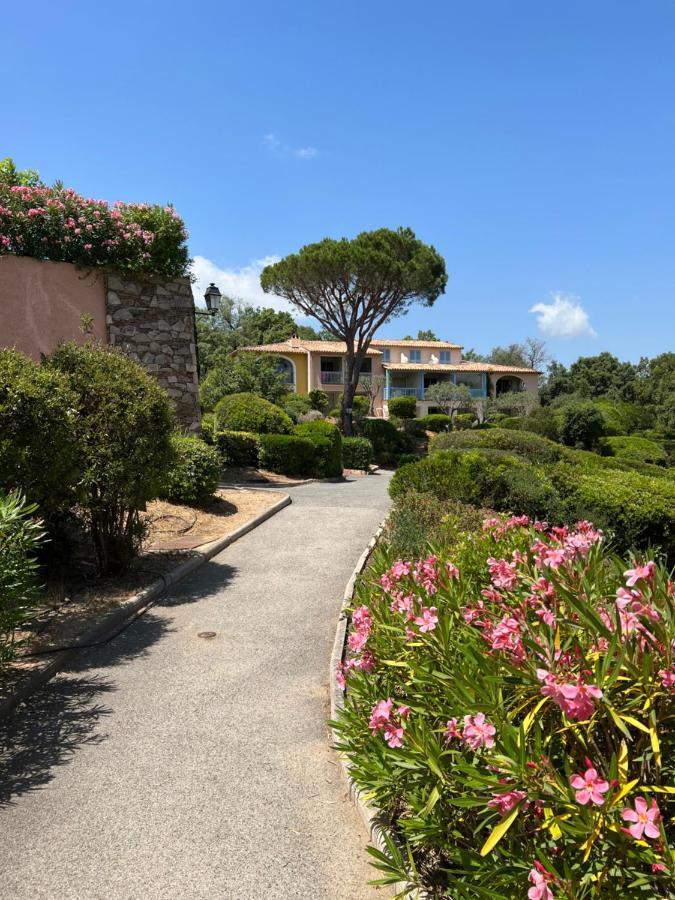 Azur Appartement Grimaud Exteriör bild